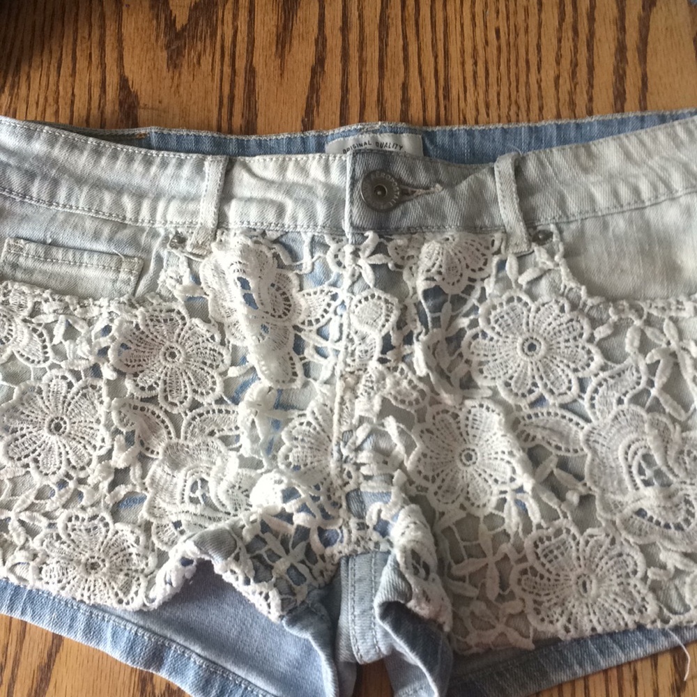 Ladies shorts size 5/6